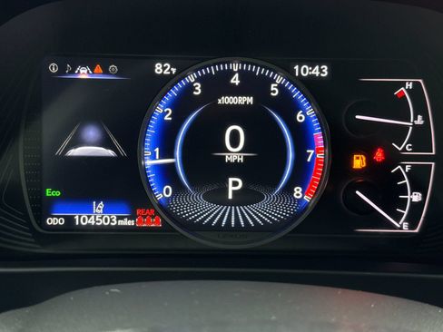 Used 2021 Lexus UX 200 w/ Accessory Package (Z2) FWD image 22