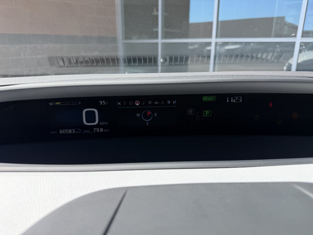 Used 2020 Toyota Prius Prime XLE FWD image 19