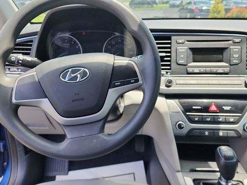 Used 2017 Hyundai Elantra SE FWD image 15