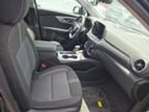 Used 2024 Chevrolet Blazer LT w/ Convenience Package FWD image 5
