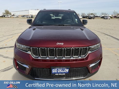 Used 2025 Jeep Grand Cherokee Limited image 4