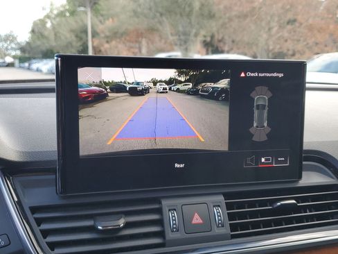 Certified 2023 Audi Q5 2.0T Premium w/ Convenience Package image 28