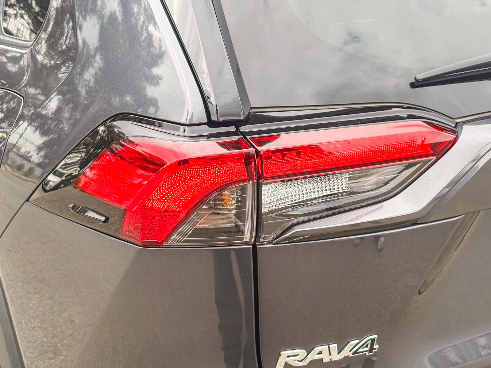 Certified 2025 Toyota RAV4 LE AWD/4WD image 9