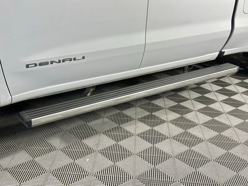 Used 2023 GMC Sierra 1500 Denali w/ Denali Reserve Package image 21