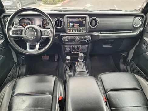 Used 2022 Jeep Gladiator Overland w/ Popular Equipment Package image 9