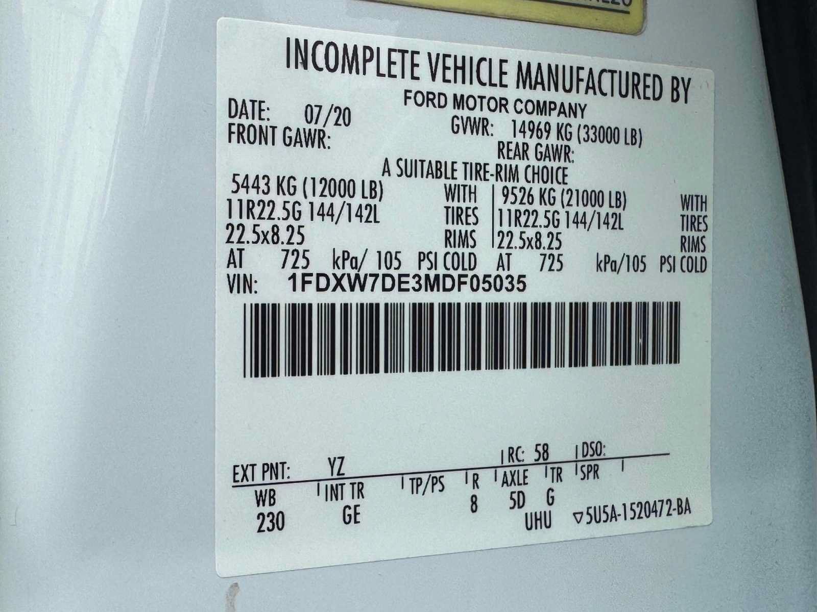 Used 2021 Ford F750 2WD Crew Cab Super Duty image 17