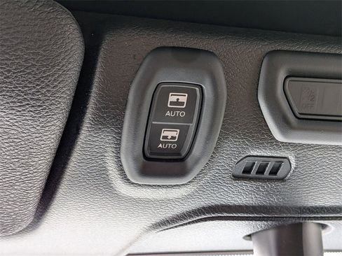 Used 2023 Jeep Wrangler Unlimited Sahara w/ Cold Weather Group image 21