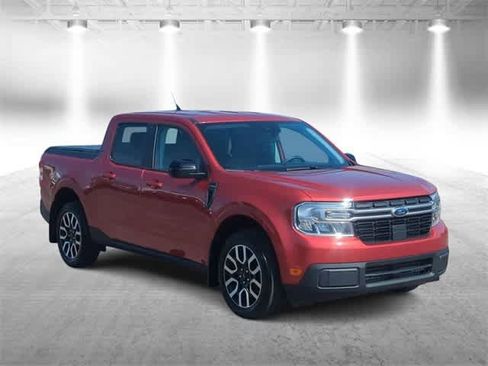 Used 2024 Ford Maverick Lariat w/ 4K Tow Package image 2