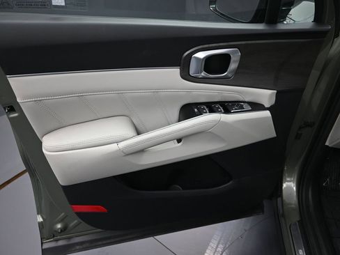New 2025 Kia Sorento SX AWD/4WD image 10