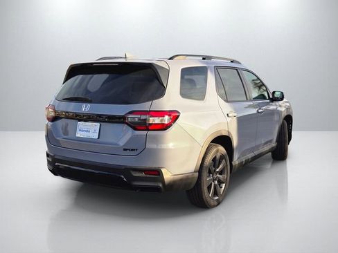 New 2026 Honda Pilot Sport image 6
