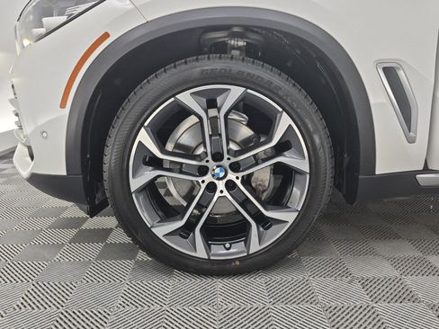 Used 2022 BMW X5 xDrive40i w/ Premium Package AWD/4WD image 28