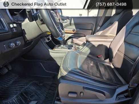 Used 2020 GMC Canyon Denali image 9