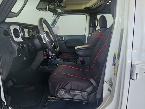 Used 2024 Jeep Gladiator Sport image 17