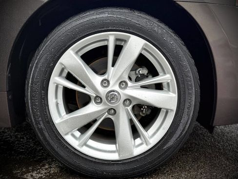 Used 2013 Nissan Altima 2.5 SL FWD image 16