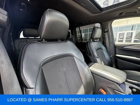 Used 2024 Jeep Grand Cherokee Altitude RWD image 29