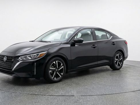 Used 2025 Nissan Sentra SV FWD image 3