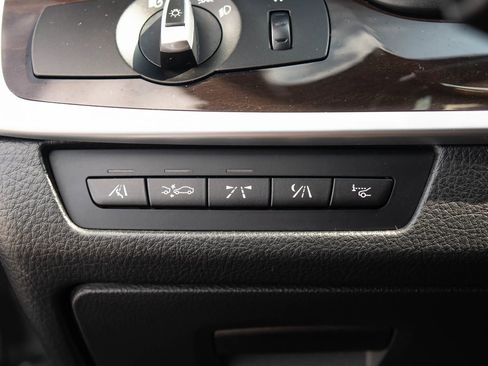 Used 2013 BMW M5 w/ Executive Pkg image 44