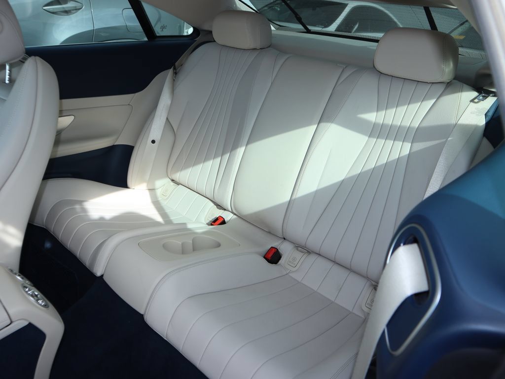 Used 2018 Mercedes-Benz E 400 Coupe image 9