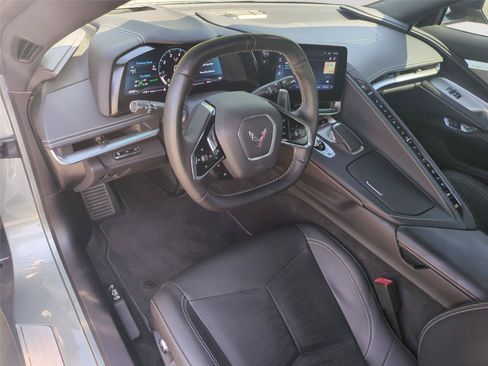 Used 2024 Chevrolet Corvette Stingray Preferred Cpe w/ Z51 Performance Package RWD image 4