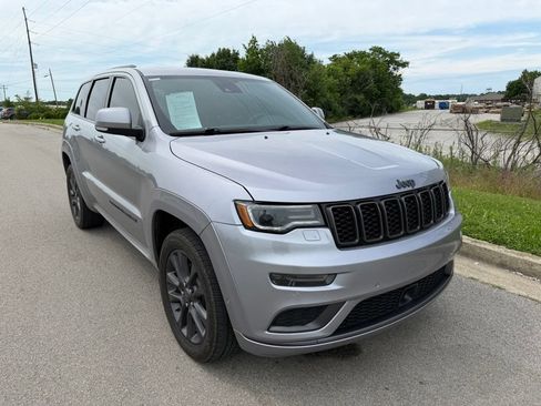 Used 2018 Jeep Grand Cherokee High Altitude AWD/4WD image 2