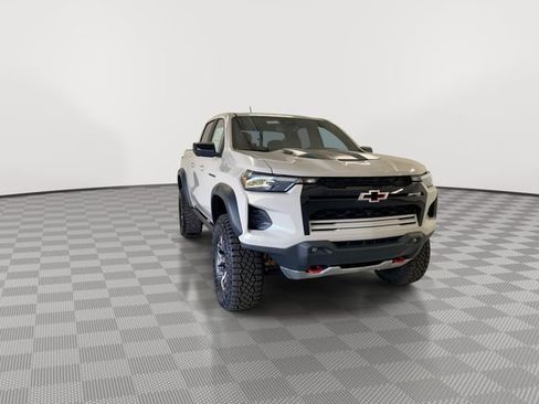 New 2026 Chevrolet Colorado ZR2 w/ Technology Package AWD/4WD image 4