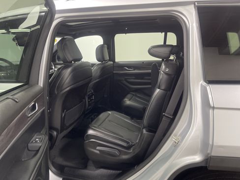 Used 2024 Jeep Grand Cherokee L Limited w/ Luxury Tech Group II AWD/4WD image 13