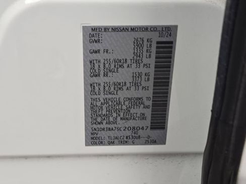 Used 2025 Nissan Pathfinder SV image 46