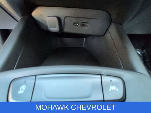 Used 2024 Chevrolet Trax LS w/ LS Convenience Package FWD image 34