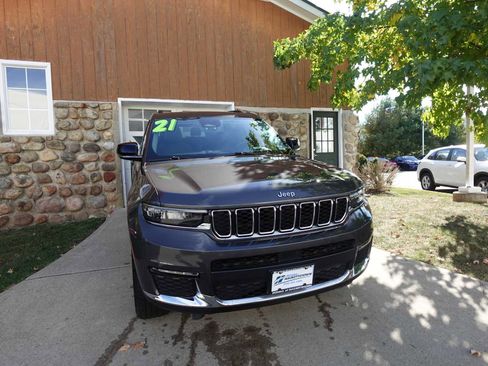 Used 2021 Jeep Grand Cherokee L Limited image 3
