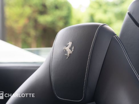 Used 2022 Ferrari F8 Tributo image 22