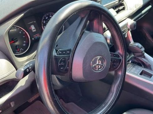 Used 2022 Toyota RAV4 LE AWD/4WD image 14