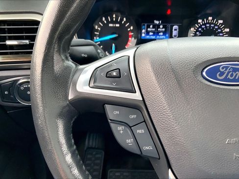 Used 2013 Ford Fusion SE FWD image 24