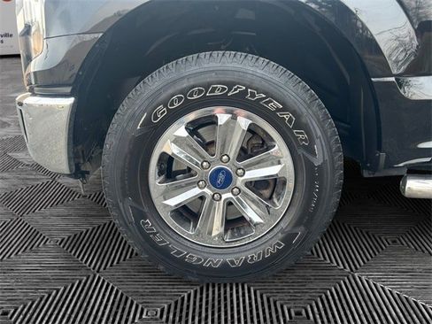 Used 2016 Ford F150 XLT image 14