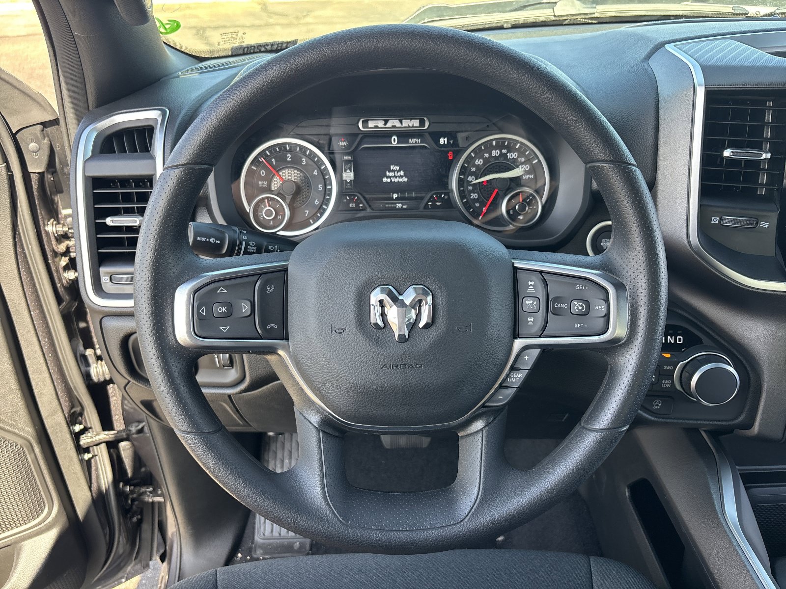 New 2026 RAM 1500 Express AWD/4WD image 25