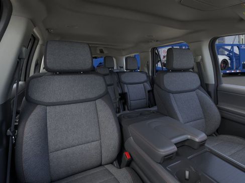 New 2025 Ford Expedition Active image 10