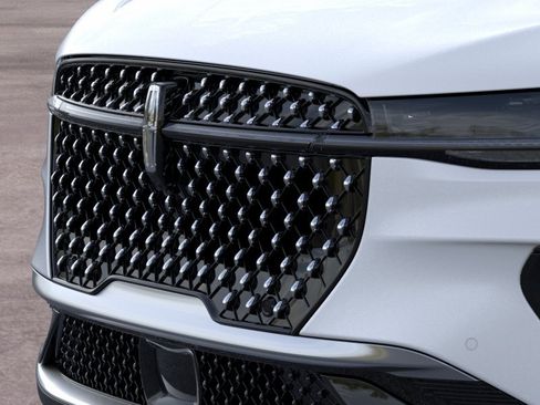 New 2026 Lincoln Nautilus Premier AWD/4WD image 17