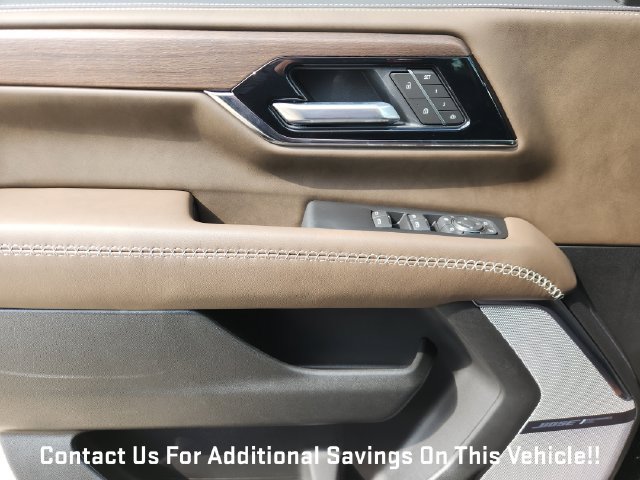 New 2027 GMC Yukon Denali Ultimate w/ LPO, Floor Liner Package AWD/4WD image 16