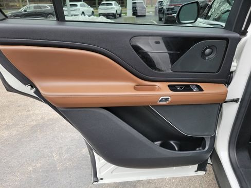 Certified 2023 Lincoln Aviator Reserve w/ Elements Package Plus image 42