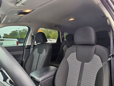 Used 2021 Kia Sorento LX image 20
