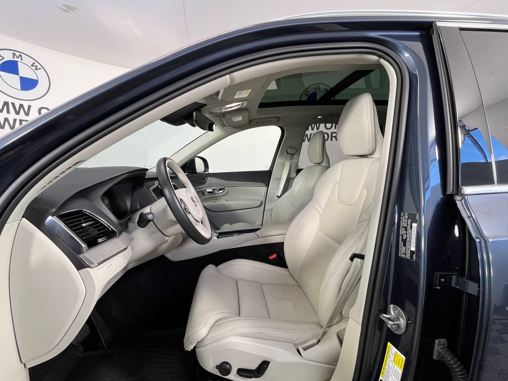Used 2025 Volvo XC90 B6 Ultra w/ Protection Package Premier AWD/4WD image 20