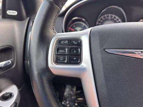 Used 2011 Chrysler 200 Limited FWD image 26
