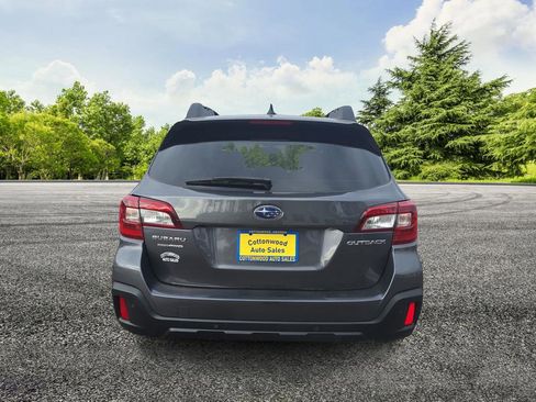 Used 2018 Subaru Outback 2.5i Limited image 6