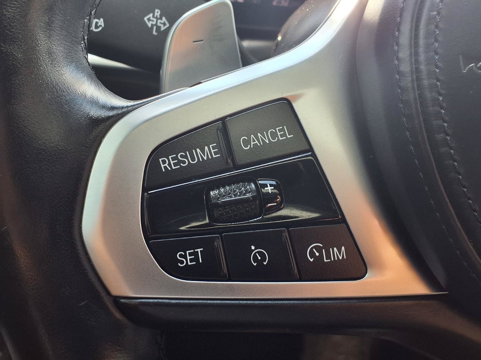 Used 2023 BMW 330e RWD image 18