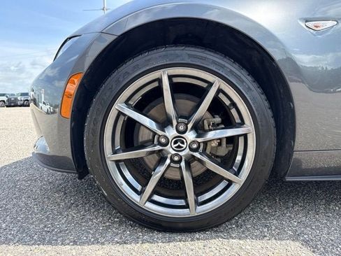 Used 2017 MAZDA MX-5 Miata RF Grand Touring RWD image 6