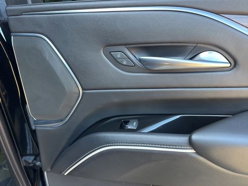 Used 2023 Cadillac Escalade ESV Premium Luxury image 54