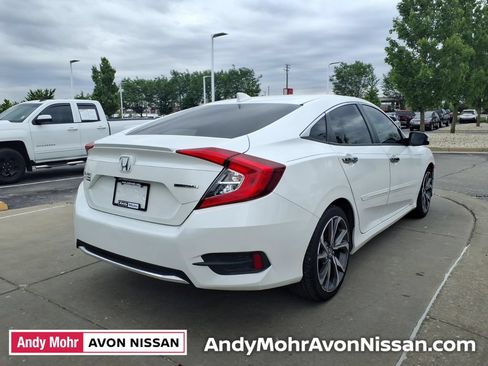 Used 2019 Honda Civic Touring image 7