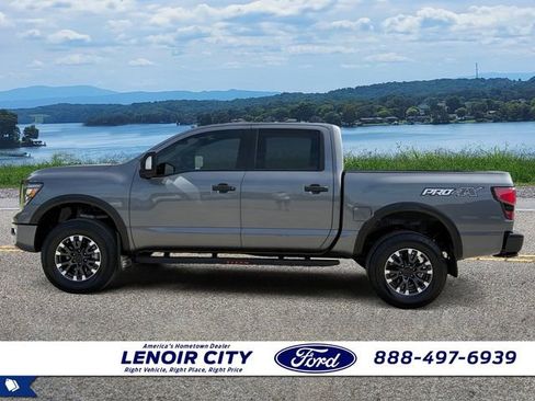 Used 2023 Nissan Titan PRO-4X w/ Pro-4x Convenience Package AWD/4WD image 6