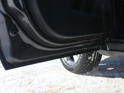 Used 2019 Jeep Cherokee Limited image 44