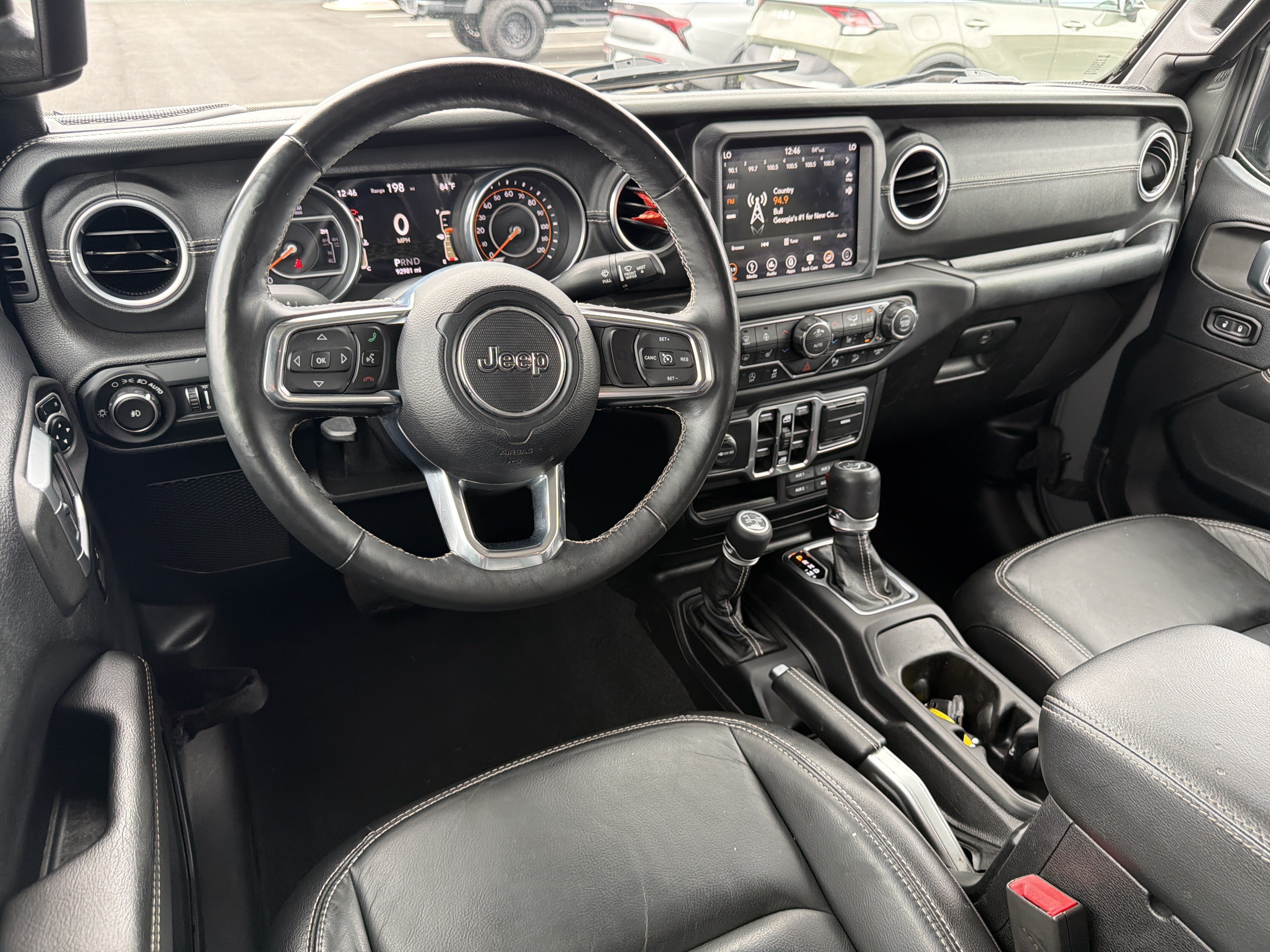 Used 2018 Jeep Wrangler Unlimited Sahara AWD/4WD image 21