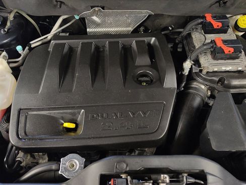 Used 2015 Jeep Patriot Latitude AWD/4WD image 30